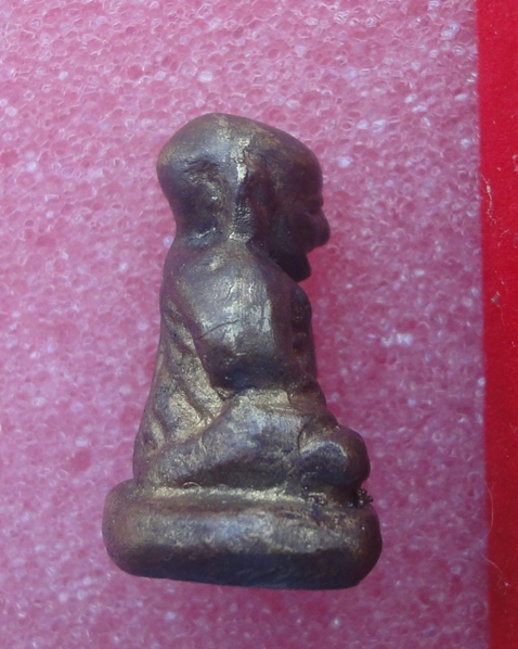 หลวงพ่อเงิน อ.ชุ่ม สร้าง