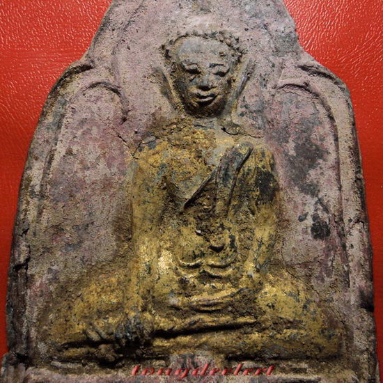 พระพิมพ์อู่ทองฐานผ้าทิพย์เนื้อตะกั่วสนิมแดง กรุวัดเทวสังฆาราม(วัดเหนือ) จ.กาญจนบุรี