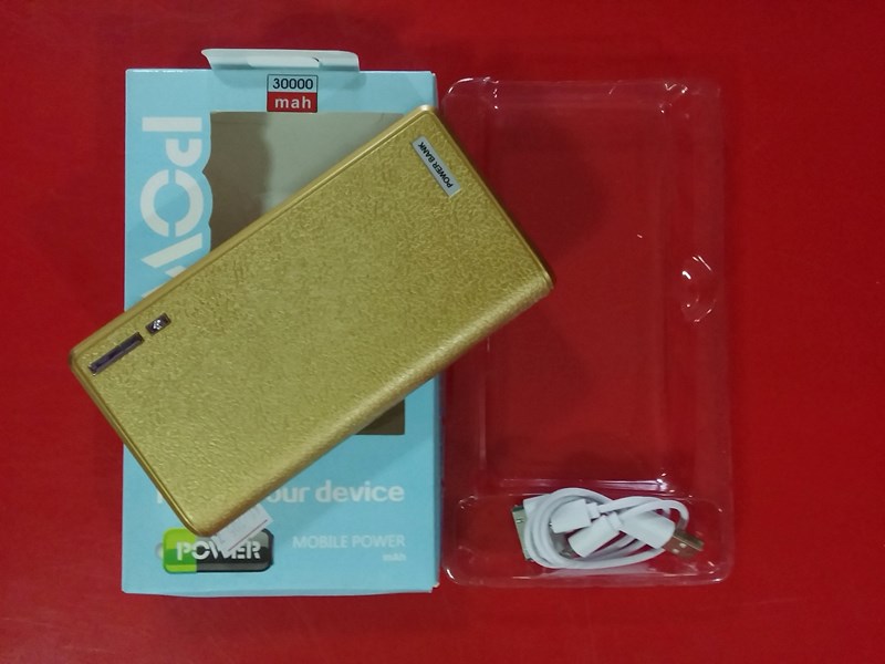 โล็ะสต็อกถูกๆ เคาะเดียว ที่ชาร์ตแบตสำรอง 30000 mAh - สีทอง (2)