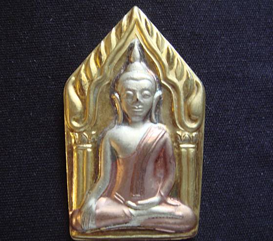 พระขุนแผน-กุุมารทอง หลวงพ่อพูน วัดไผ่ล้อม จ.นครปฐม ปี 2548 พร้อมกล่องครับ