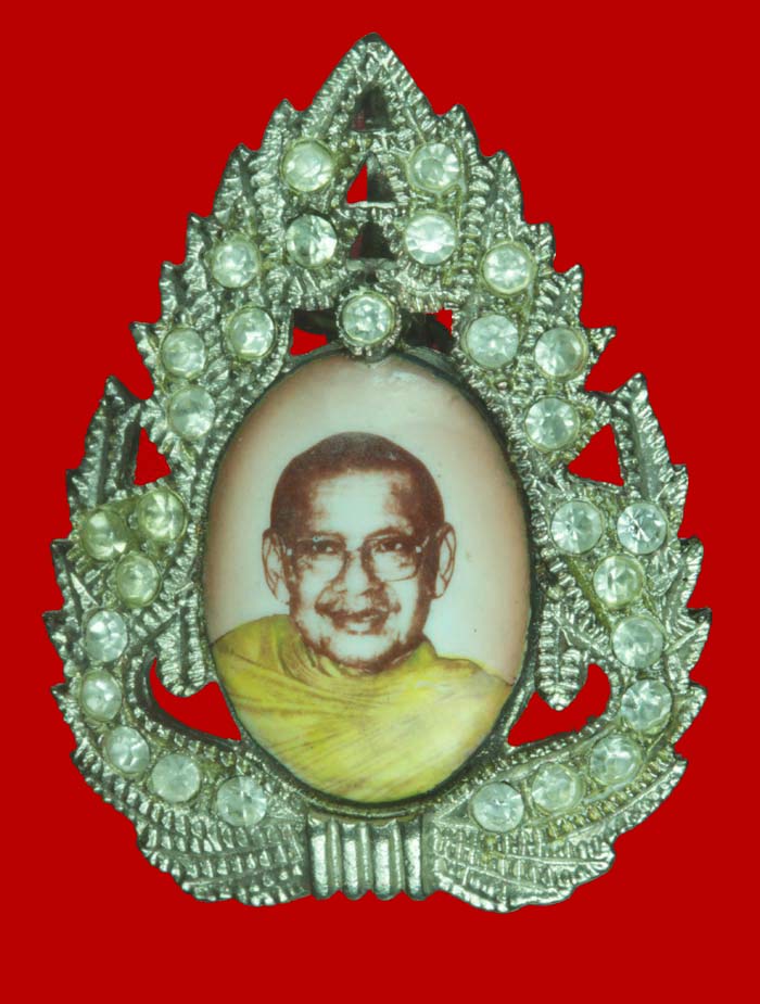 เข็มกลัดล็อกเก็ต หลวงพ่อฤาษีลิงดำ