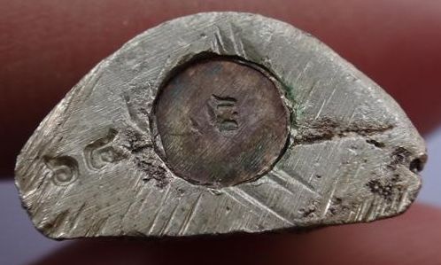 กริ่งหลวงพ่อศักดิ์สิทธิ์ หลวงปู่คำพันธ์ เนื้อเงิน เลขต้นๆ 64 เคาะเดียว 550