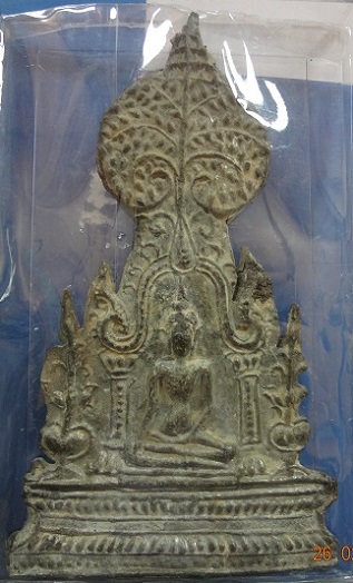 "พระปรกโพธิ์ซุ้มบัลลังก์ พิมพ์ใหญ่ เนื้อชินเงิน กรุวัดราชบูรณะ จ.อยุธยา พร้อมบัตรรับรองครับ"