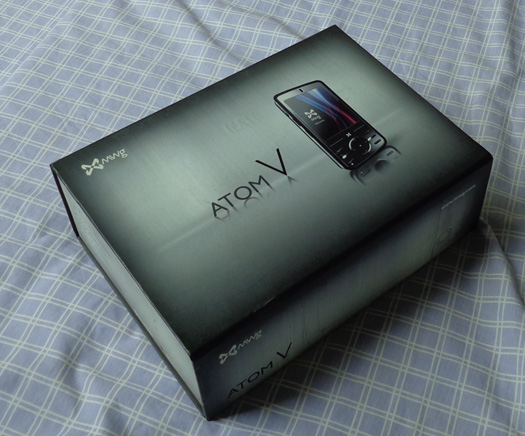 ATOM-V กล่องมือถือพร้อมอุปกรณ์ หูฟัง คลิป หัวปลั๊ก ฯลฯ เพียบตามรูป