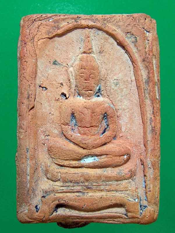 พระสมเด็จเนื้อผงผสมชานหมาก หลวงปู่โต๊ะ ปี 2468 สภาพสวยมีหน้าตา