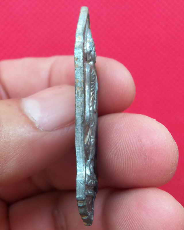 เหรียญ๒๕ พุทธศตวรรษ เนื้อชิน ออกทำบุญวัดป่าประดู่ ระยอง หลวงปู่ทิม อิสริโก วัดระหารไร่ ร่วมปลุกเสก