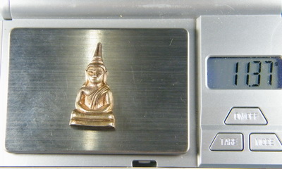 (เคาะเดียว) รูปหล่อพระปางสมาธิ เนื้อเงิน หลังยันต์ ไม่ทราบวัด