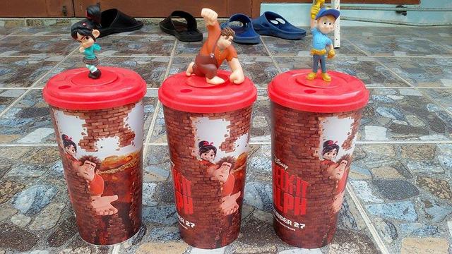 ขายแก้วน้ำโรงหนัง ครบชุด Wreck it ralph แก้วสภาพสวยไร้รอยครับ ครับ
