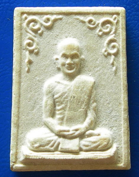 พระผงรูปเหมือนเจ้าคุณนรฯ ๙๒๙.........