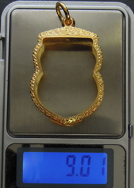 ตลับทองคำ มือ1ใส่ เหรียญเลื่อน2(49,53), 100ปี, 101ปี หลวงพ่อทวด วัดช้างให้ ปัตตานี หนัก9.01กรัม