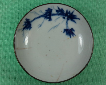 ถ้วยลายคราม ขนาดเส้นผ่าศูนย์กลาง 3 นิ้วครึ่ง