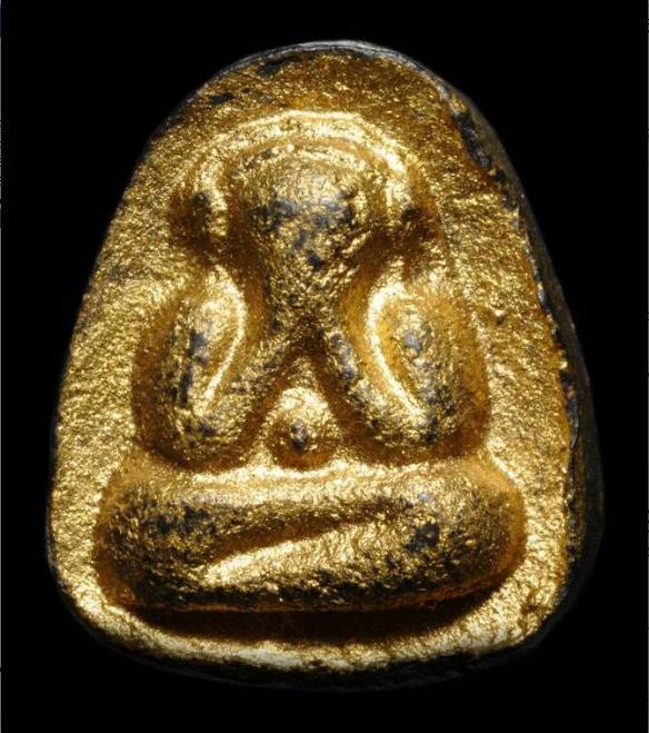 พระปิดตาพิมพ์ปีกกว้าง หลวงปู่เฮี้ยง วัดป่า จ.ชลบุรี สวยแชมป์รางวัลที่ 1