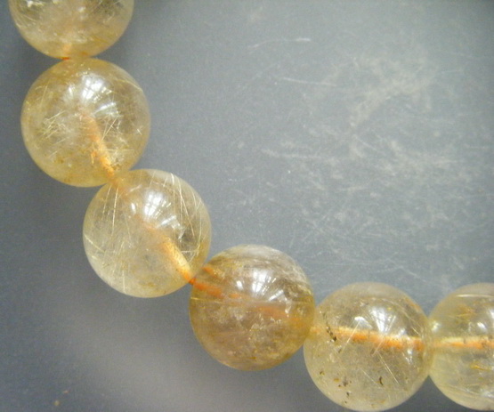 กำไล แก้วไหมทอง ขนาดเม็ด 14 ม.ม.