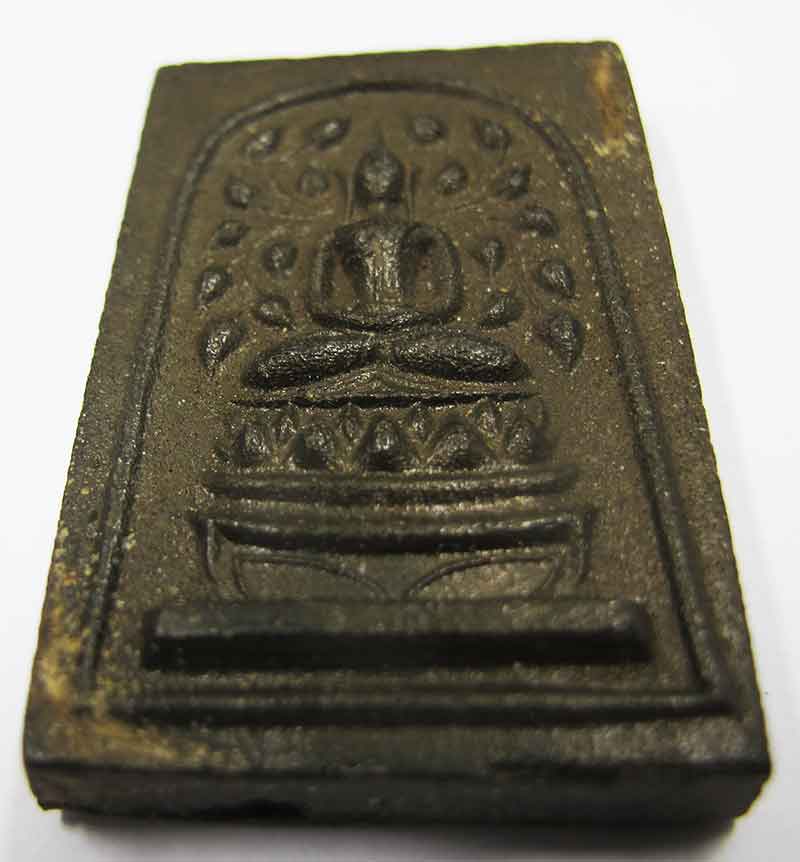 พระสมเด็จปรกโพธิ์ พิมพ์บัวใหญ่ หลวงปู่ก๋วน วัดตะเคียนทองธาราม จ.ระยอง