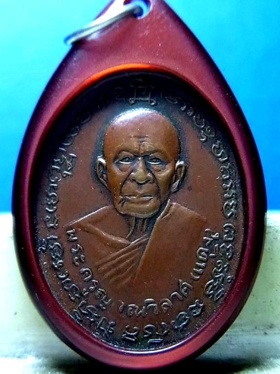 หลวงพ่อแดง วัดเขาบันไดอิฐ