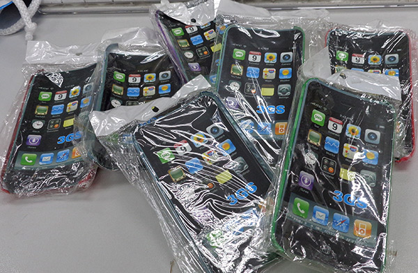 เคสสำหรับ iphone3 สวยๆเลยครับ จัดไปถูกๆทีเดียว7อัน ของใหม่นะครับ