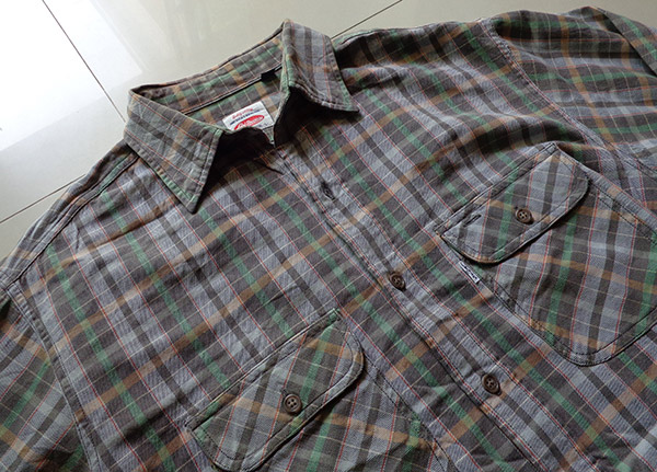 เสื้อ LEVI'S ของแท้ สวยๆครับ เบอร์ L