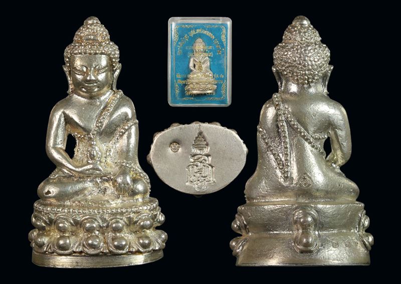 กริ่งชินบัญชร ญสส เพชรกลับ เนื้อเงิน ๒๑๒ องค์ดารา