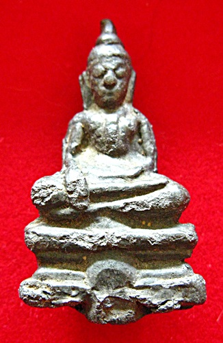 พระกรุวัดเลียบ พิมพ์พระประทาน เนื้อชินตะกั่ว สวยน่าใช้ครับ