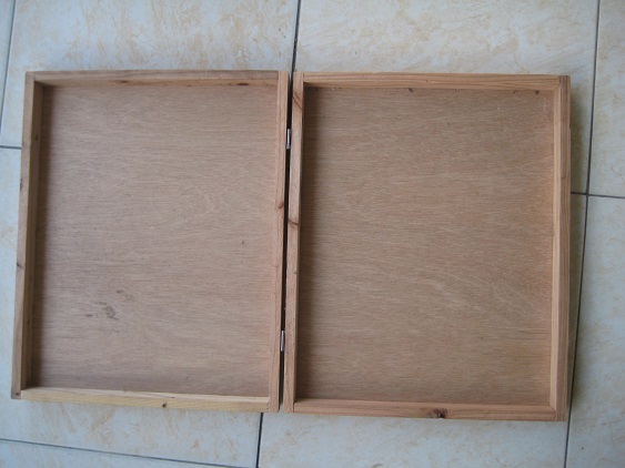 กล่องไม้ใหญ่พับเก็บพระได้ น่าสะสม