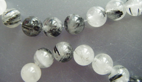 เม็ดหิน "แก้วขนเหล็ก" ขนาด 8 ม.ม. จำนวน 30 เม็ด สำหรับใช้ประกอบร้อยสร้อย