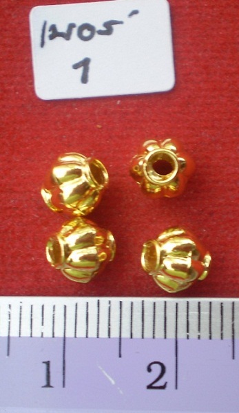 เม็ดทองแท้ 90  ทรงมะยม  ขนาด 5 มิล  จำนวน 4 เม็ด  เคาะเดียว 