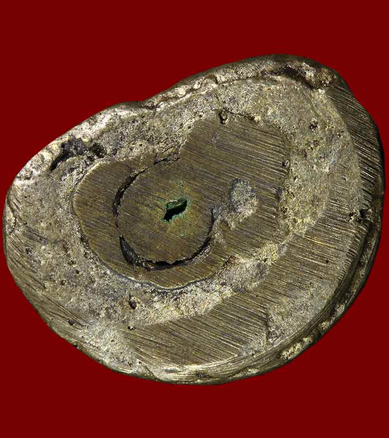 หลวงพ่อเงิน วัดบางคลาน รุ่นปืนแตก เนื้อเงินยวง นิยมเศียรโต พิมพ์ ช อุ ขึ้น(กรรมการ) ปี ๒๕๒๘