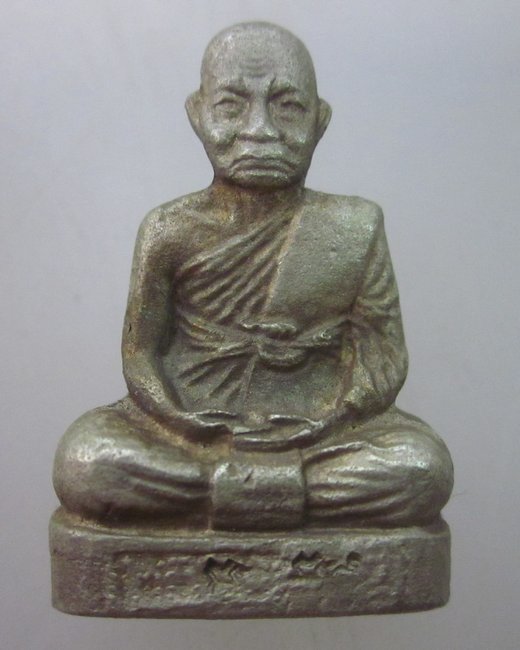 รูปหล่อไม่ทราบที่ครับ