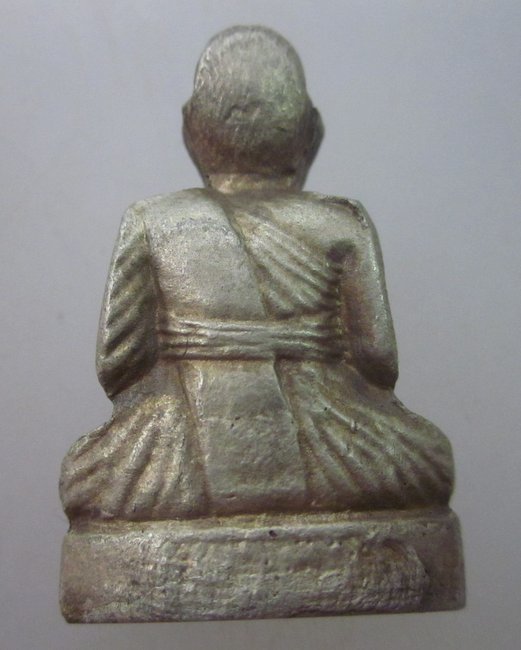 รูปหล่อไม่ทราบที่ครับ