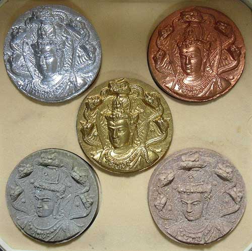 องค์พ่อจตุคาม รามเทพ รุ่น ราชันย์ดำ ปี 2550 ชุดกรรมการ