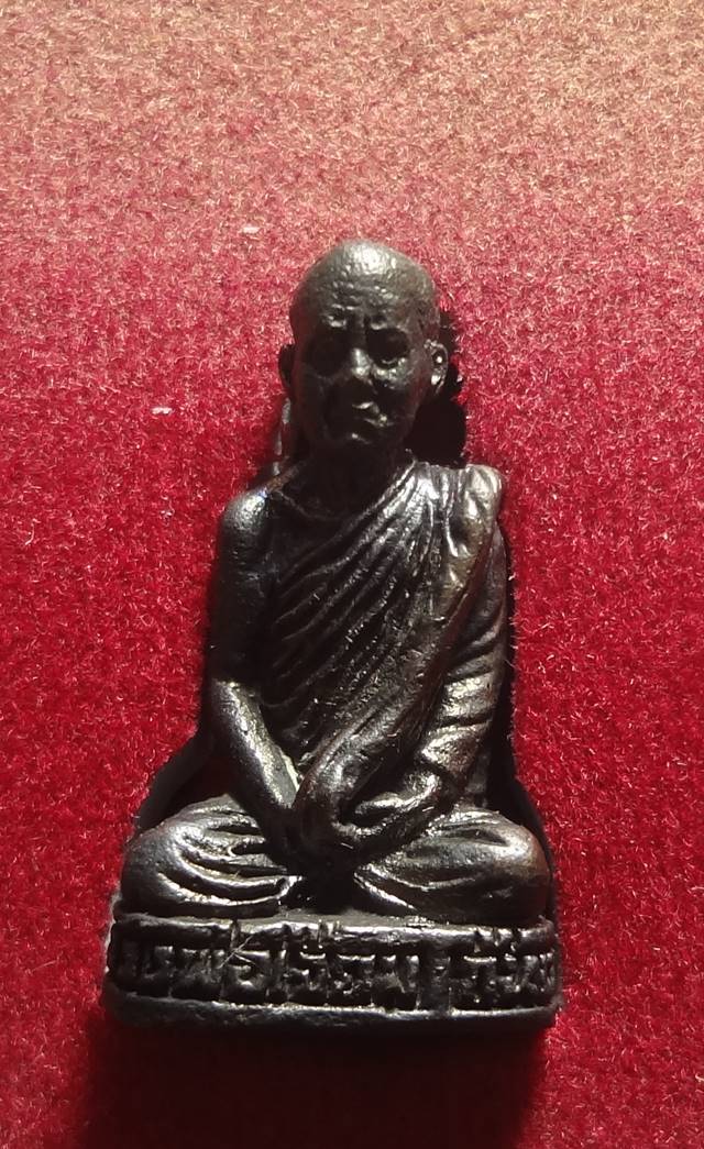  รูปหล่อหลวงปู่เจียน