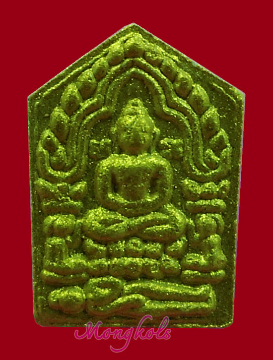 >>> ขุนแผนผงพรายกุมาร หลวงปู่ทิม วัดระหารไร่ รุ่นยอดฉัตร ปี 53 พิมพ์เล็ก # เคาะเดียว