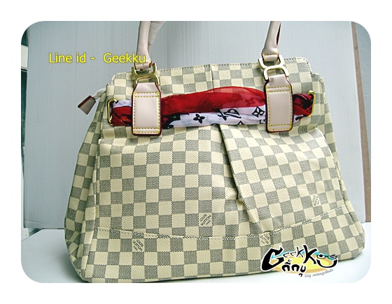 โล๊ะ...สต๊อก......กระเป๋า LV