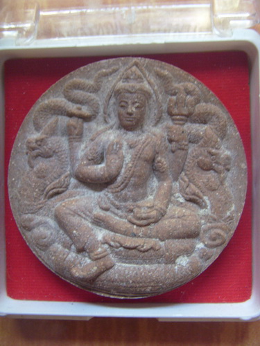 หลวงพ่อใหญ่เงินไหลมาเทมา