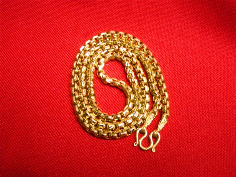 สร้อยคอทองเหลืองแท้ไม่ลอก เพราะเป็นทองเหลืองแท้ครับ 1 ห่วง หนา 5 มม.ยาว 24นิ้ว    ***เคาะเดียวแดง***