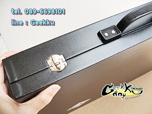 ขายกล่องสำหรับเก็บแว่นตา - โชว์แว่นตา ของใหม่ ใส่ได้ 16 อัน (มี 16 ช่องค่ะ) ขนาดกล่องกว้าง 18 นิ้ว ย