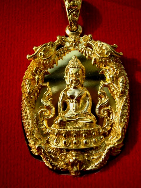 เหรียญฉลุลายยกองค์ พระกริ่งชินบัญชร รุ่น มหาบารมรศรีบูรพา ของหลวงพ่อสุพจน์ วัดห้วงพัฒนา ตราด ปี๒๕๕๕ 