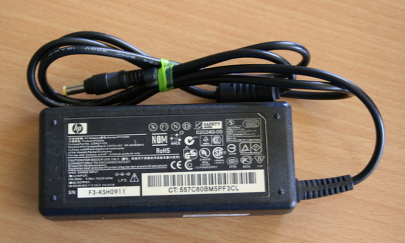 AC  Adapter HP/Compaq 18.5V / 3.5A (1.7)  ใช้กับ notebook 