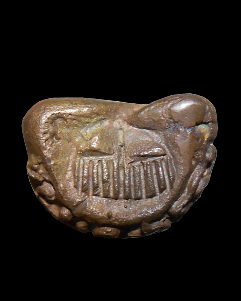 วัดใจ...พระปิดตายันต์ยุ่ง รุ่นกันภัย หลวงปู่ม่น วัดเนินตามาก เนื้อนวะโลหะ