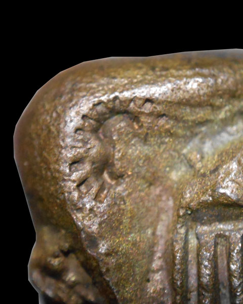 วัดใจ...พระปิดตายันต์ยุ่ง รุ่นกันภัย หลวงปู่ม่น วัดเนินตามาก เนื้อนวะโลหะ