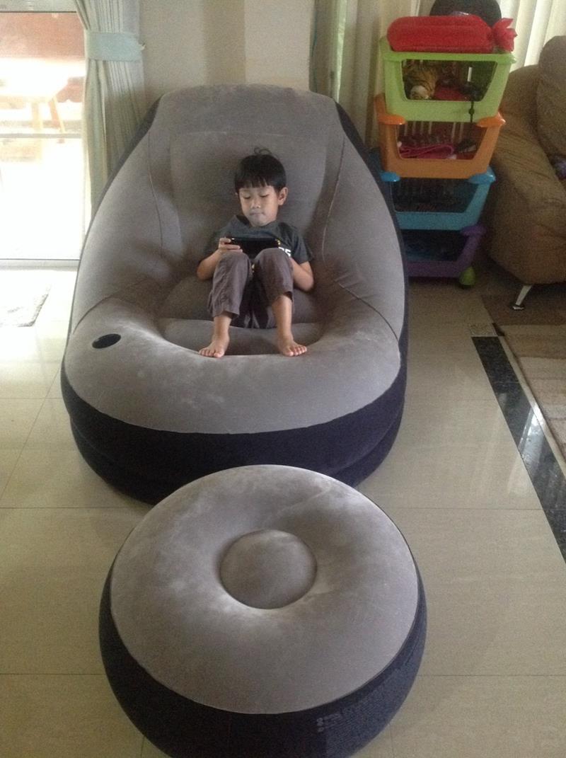 โล็ะสต็อกถูกๆ เคาะเดียว INTEX ชุดโซฟาและเก้าอี้เดี่ยว 2 ชิ้นพร้อมอุปกรณ์ปั๊มลม : สีเทา