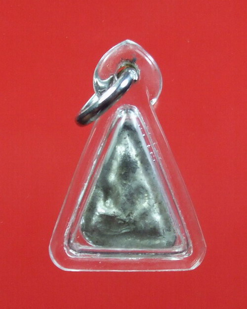 แผง ๒๑ กรุวัดราช ฯ ตัดเดี่ยว ... เลี่ยมพร้อมใช้ ปรอทขาวแว๊บ