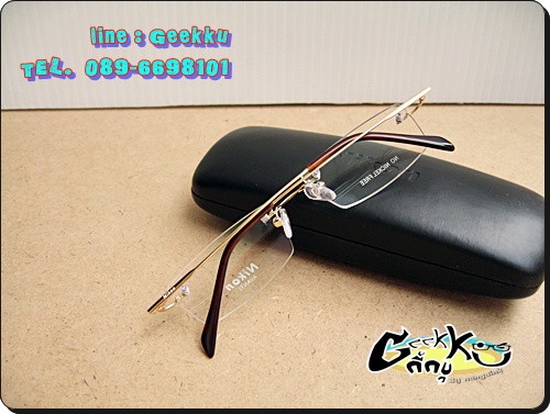 กรอบแว่นตา Nikon  ทรงเจาะกรอบสีทอง  น้ำหนักเบามากค่ะ