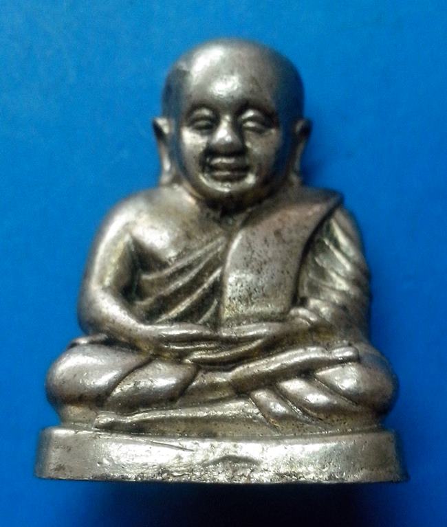 ***หลวงพ่อเงิน..รุ่น มหาบารมี ๕๑ วัดคุณพุ่ม(หนองในดง) จ.พิจิตร หมายเลข ๓๓ ***