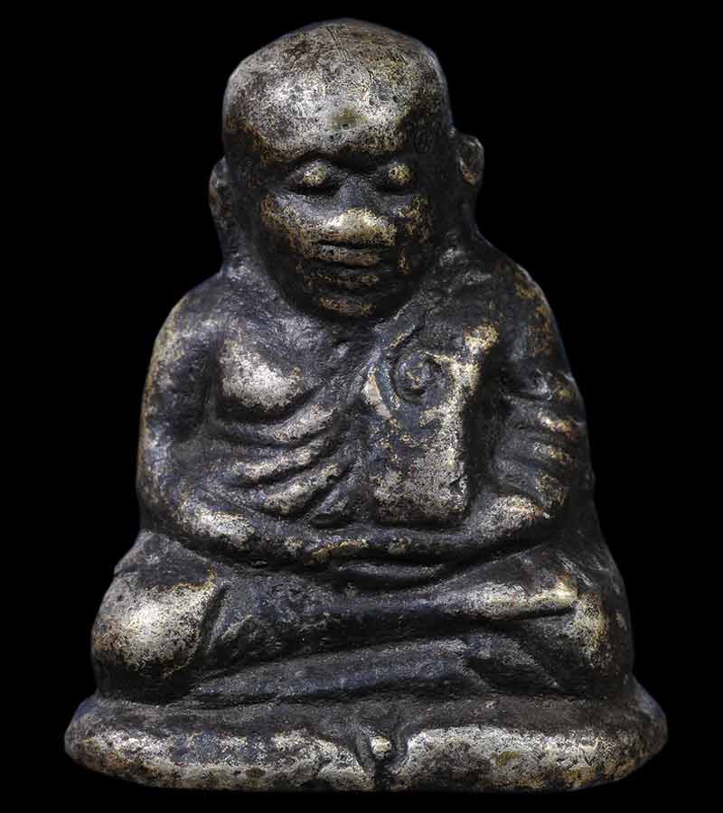 หลวงพ่อเงิน วัดบางคลาน รุ่นปืนแตก นิยมเศียรโต พิมพ์ ช อุ ขึ้น(กรรมการ) อาจารย์เชื้อ สร้าง ปี ๒๕๒๘