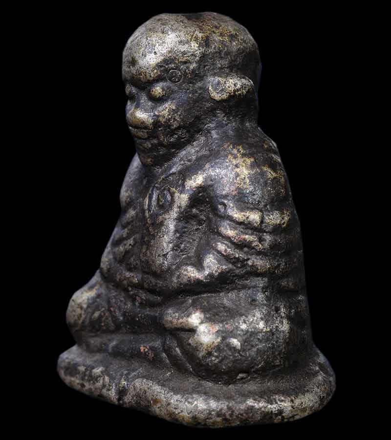 หลวงพ่อเงิน วัดบางคลาน รุ่นปืนแตก นิยมเศียรโต พิมพ์ ช อุ ขึ้น(กรรมการ) อาจารย์เชื้อ สร้าง ปี ๒๕๒๘