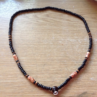 วัดใจเคาเดียว!!!สร้อยทำจากกะลา งานฝึมือสวยๆเชิญชมได้เลยครับสวยงามมาก