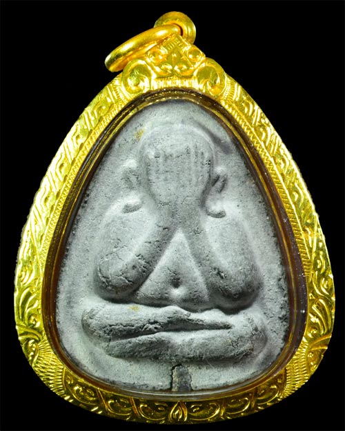 พระปิดตาปลดหนี้หลังยันต์ตรี ตะกรุด1ดอก หลวงปู่โต๊ะ วัดประดู่ฉิมพลี กรุงเทพฯ 2521 สภาพสวย+เลี่ยมทอง