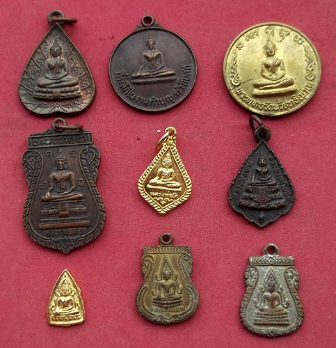 วัดใจเริ่ม 39 บาท กับ  รวมเหรียญพระพุทธ พระเกจิ .....AA164