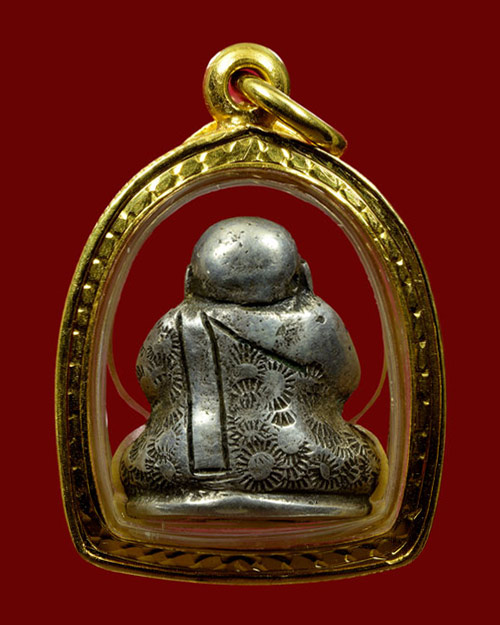 พระปิดตาสมัยอยุธยา เนื้อสำริดเงิน แต่งตะไบเก่า ตอกจีวรดอก+เลี่ยมทองหนาหนา